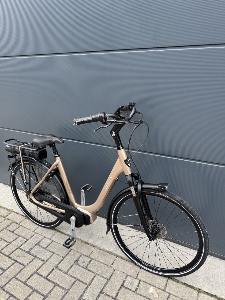 Stella Livorno middenmotor elektrische fiets 400WH