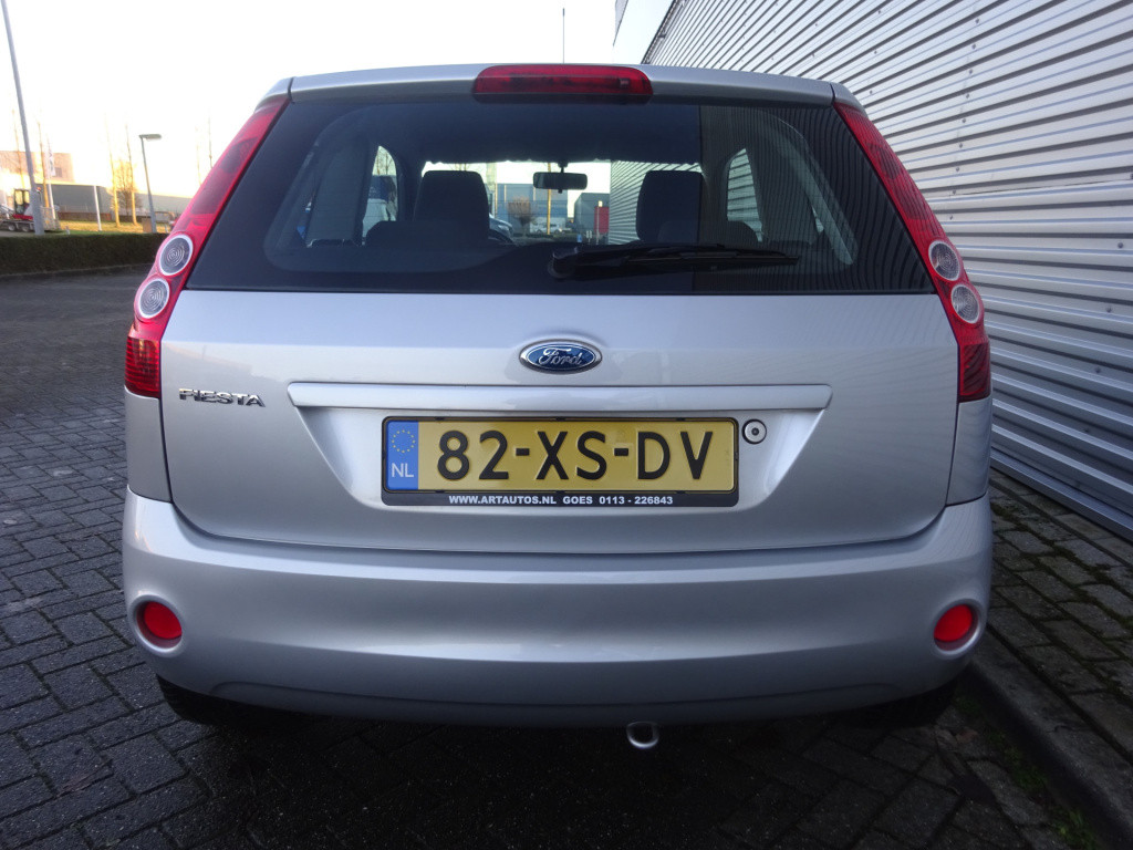 Ford Fiesta 1.6-16v futura 1e eigenaar / airco / elektr. ramen / lm velgen 