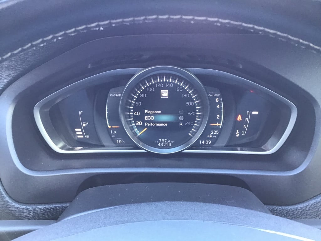 Volvo V40 1.5 t3 polar+ sport leder panoramadak harman kardon camera