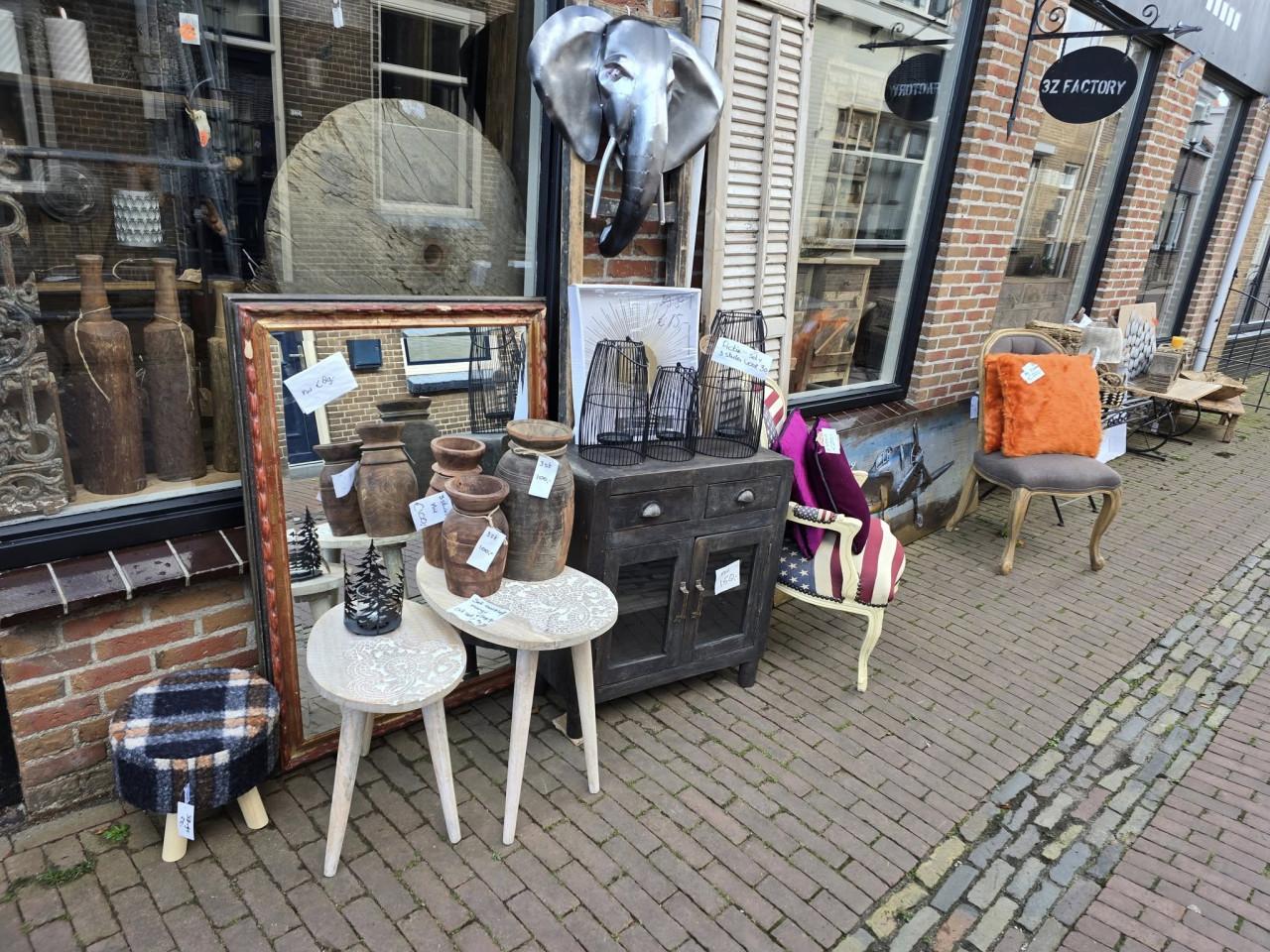 HEEL VEEL UITZOEK IN DECORATIE TEGEN AANTREKKELIJKE PRIJZEN 3Z FACTORY