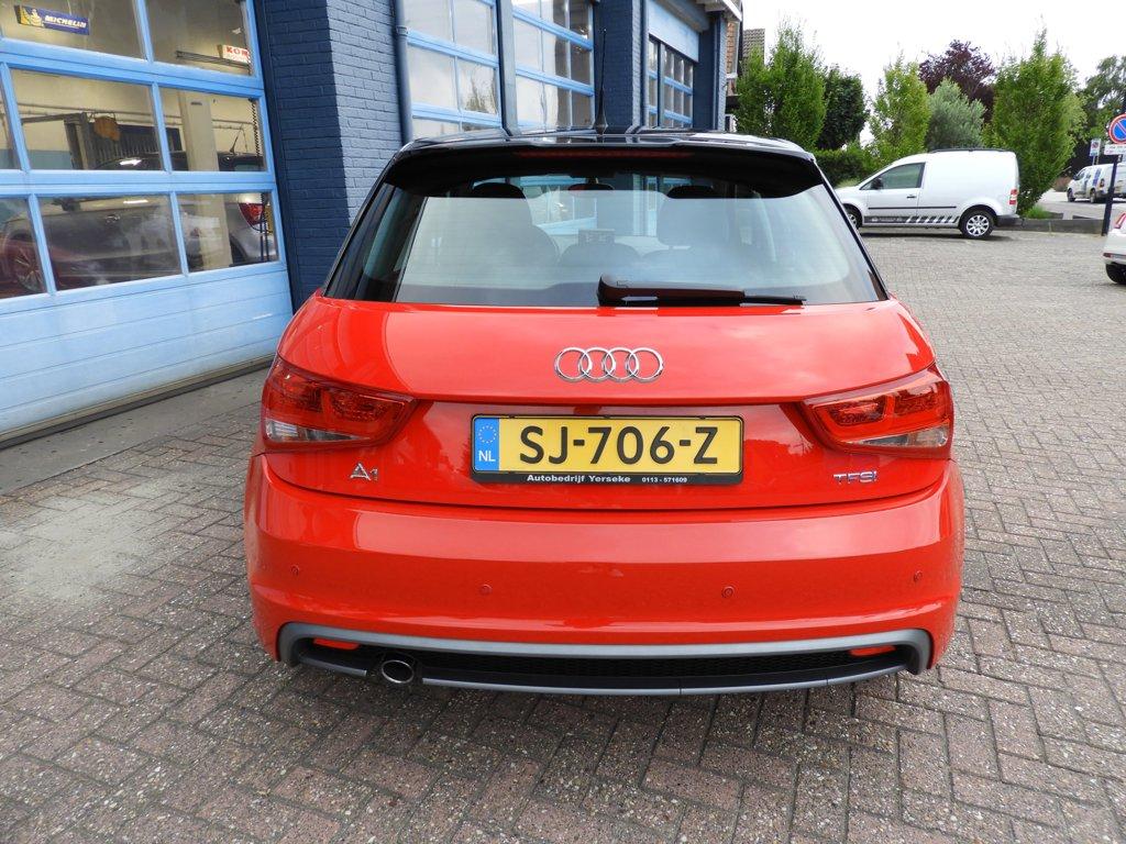 Audi A1 Sportback 1.2 tfsi ambition sport edition 2x s-line