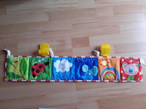 Taf Toys Activity center voor aan de box, bed of los te gebr