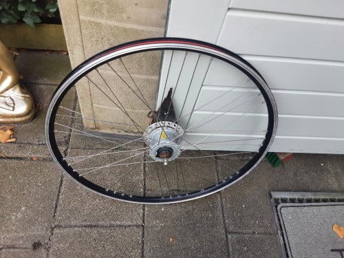 28 inch shimano nexus voorwiel, naafdynamo, rollerbrake rem