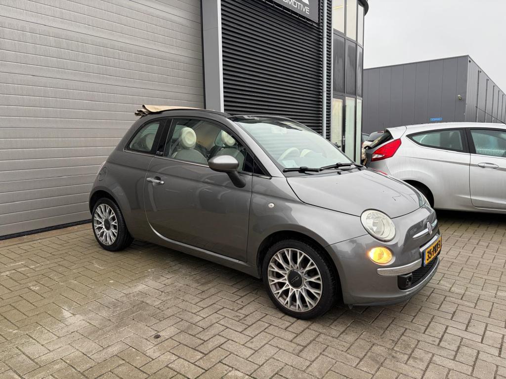 Fiat 500 1.2 lounge/automaat/cabrio/airco/lichtmetaal/