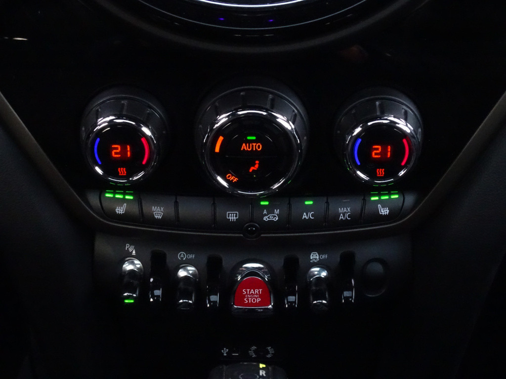 Mini Countryman mini 1.5 cooper pepper automaat | pano