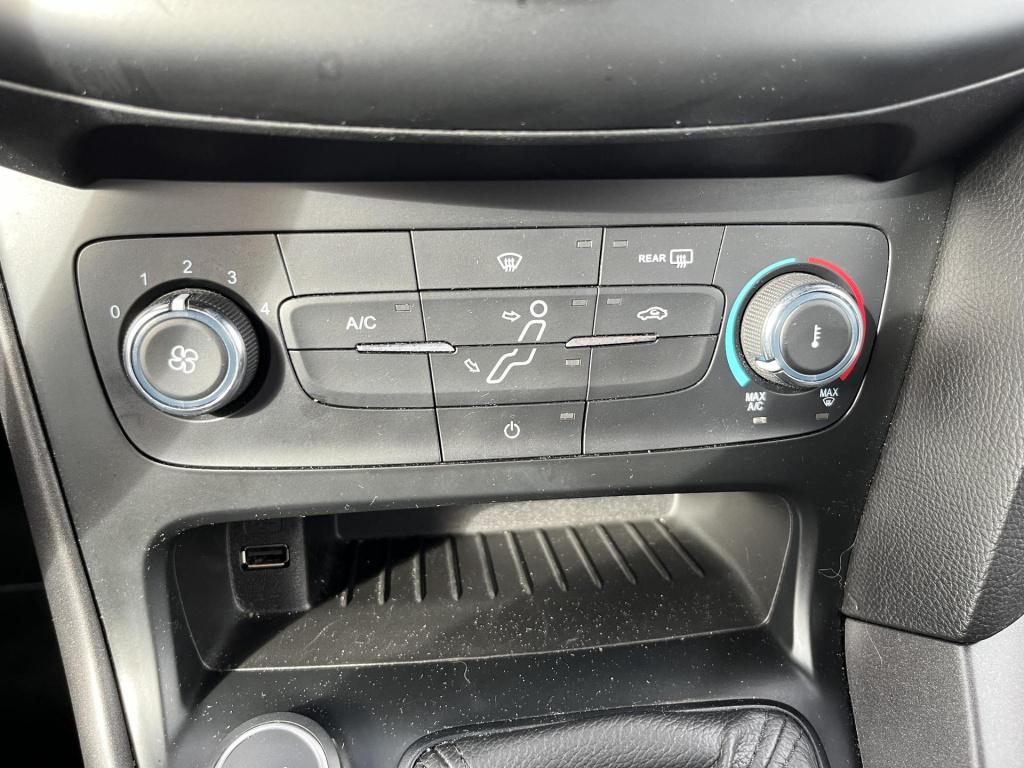 Ford Focus 1.5 st-line | cruise control | achteruitrijcamera | navigatie | 