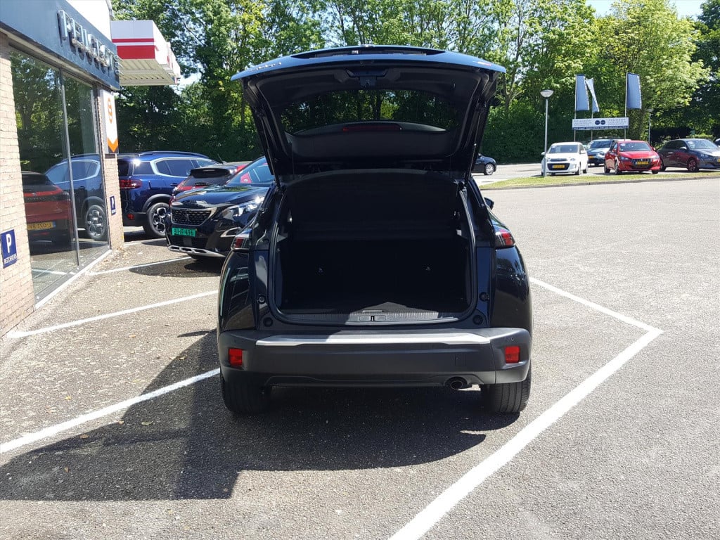 Peugeot 2008 1.2 puretech 100pk allure pack navigatie | apple carplay & and