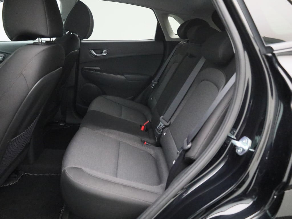 Hyundai Kona ev fashion 39 kwh