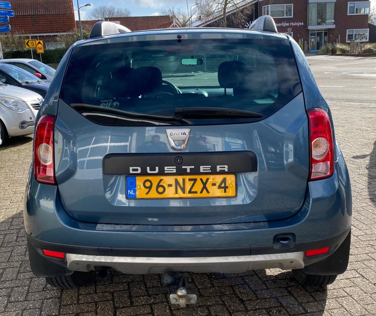 Dacia Duster 1.6 Lauréate | Vol jaar APK | Airco | Trekhaak |3 mnd garantie
