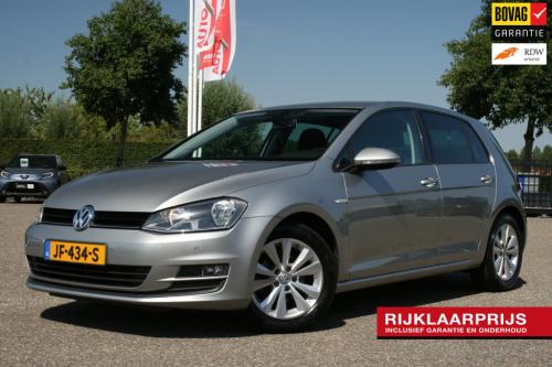 Volkswagen Golf 1.0 tsi business edition connected / navi / camera / led