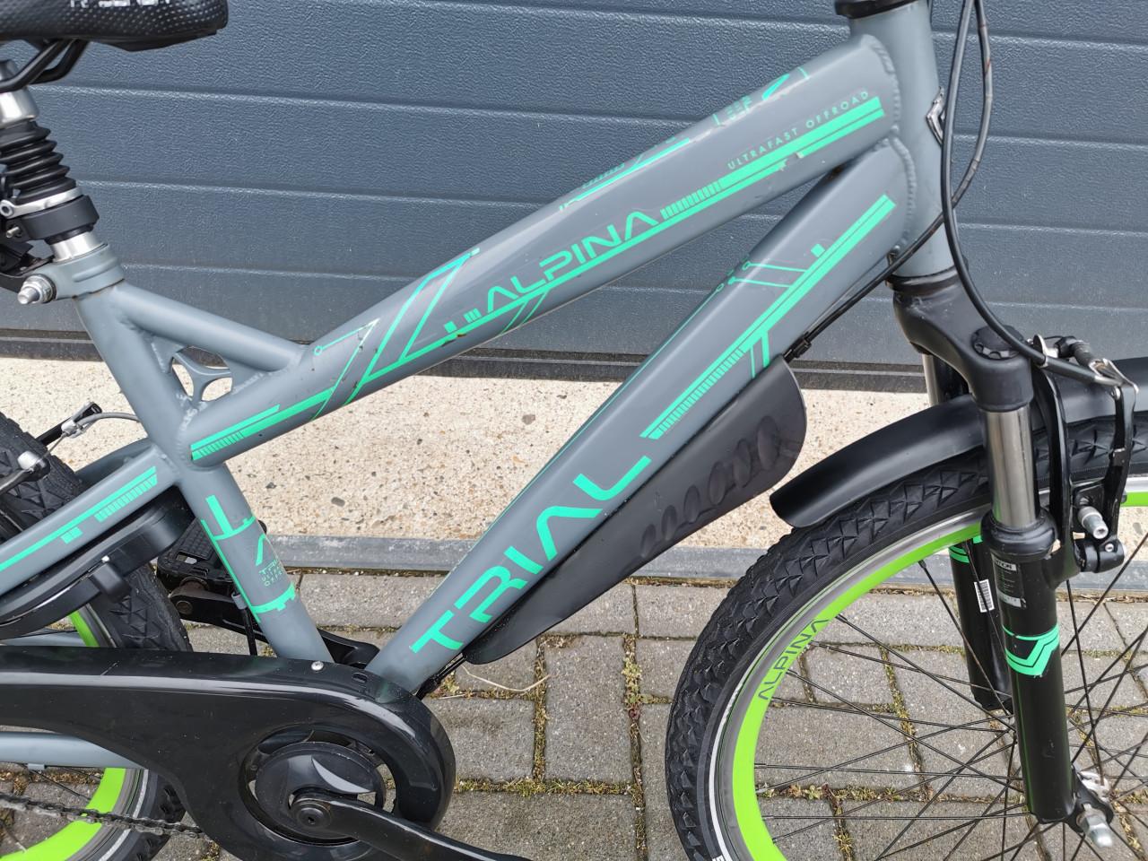 ALPINA STOERE JONGENSFIETS