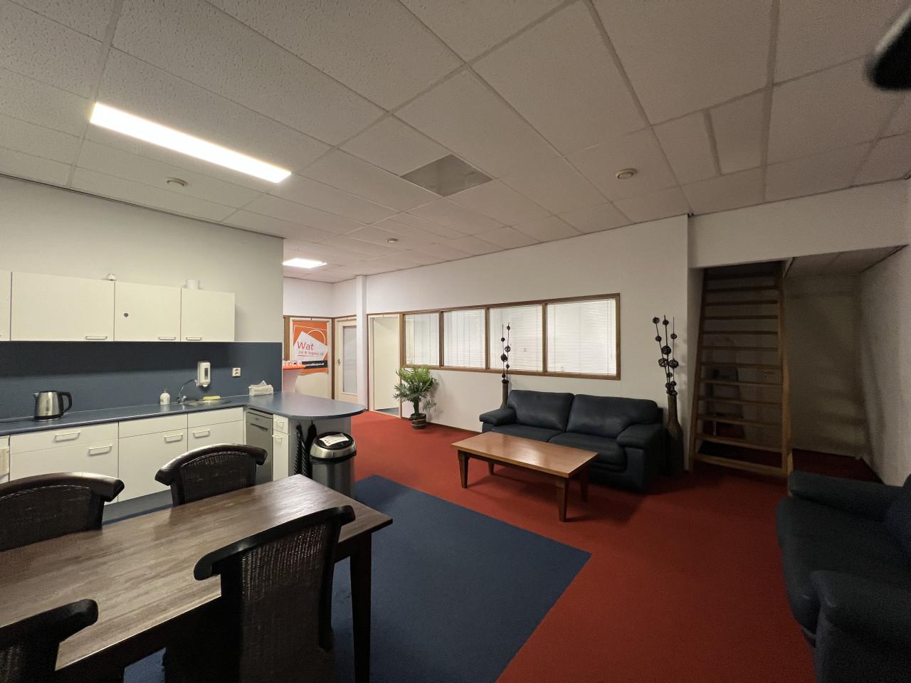 TE HUUR 32m2 kantoor/bedrijfsruimte in Goes