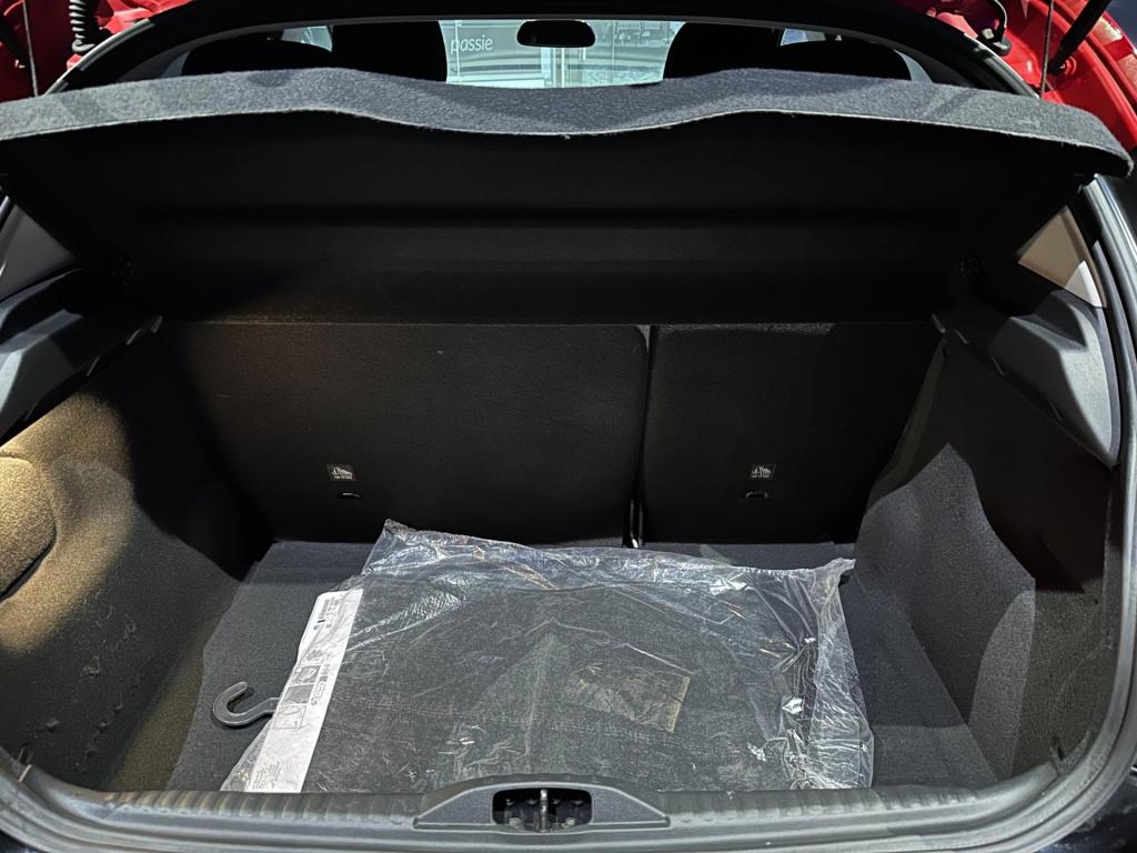 Citroen C3 1.2 puretech s&s shine *navi*carplay*keyless*camera