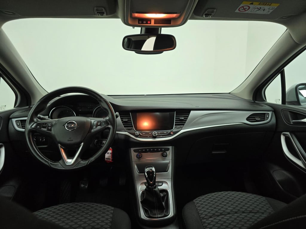 Opel Astra sports tourer occasion 1.0 met trekhaak, parkeercamera en cruise