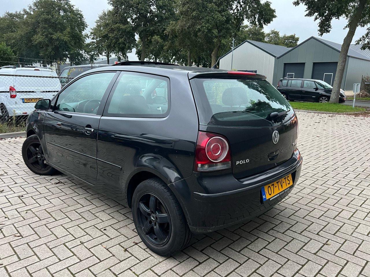 Volkswagen Polo 1.4-16V Optive