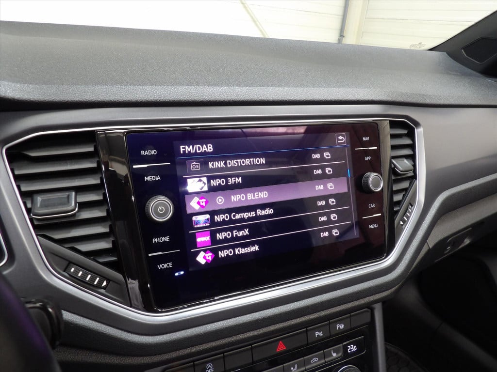 Volkswagen T-roc 1.5 tsi 150pk 7-dsg r-line