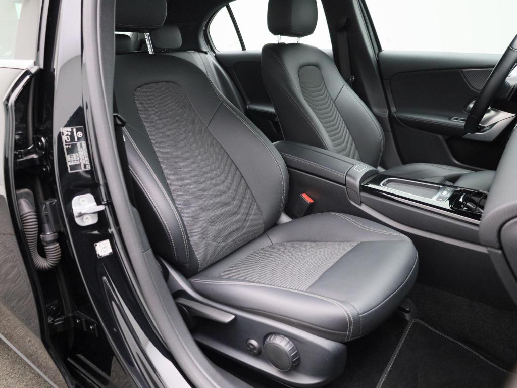 Mercedes-Benz A-Klasse 250 e luxury line | automaat | navigatie | apple car