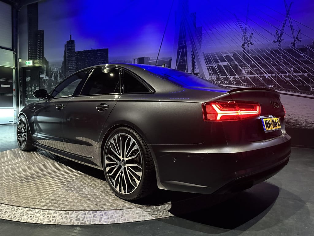 Audi A6 limousine 3.0 tdi bit quattro competition *luchtvering*hud*schuifda