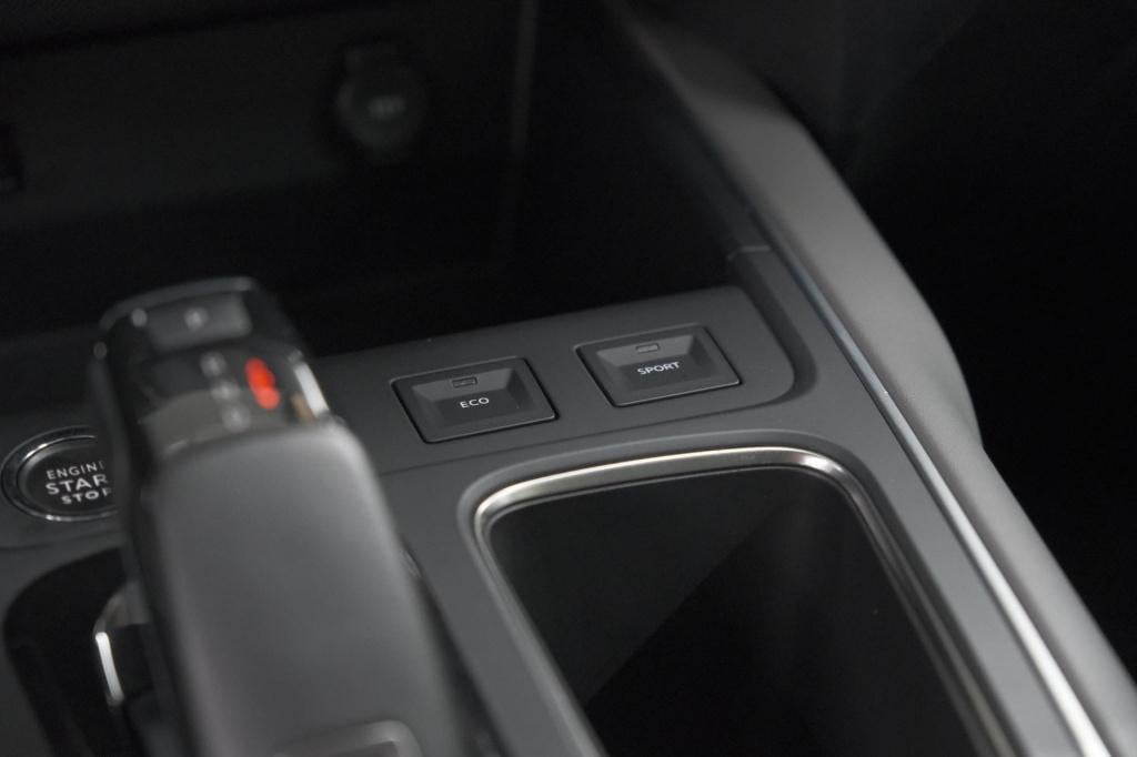 Citroen C5 Aircross 1.2 puretech 130 feel | trekhaak | camera | stoelen pak