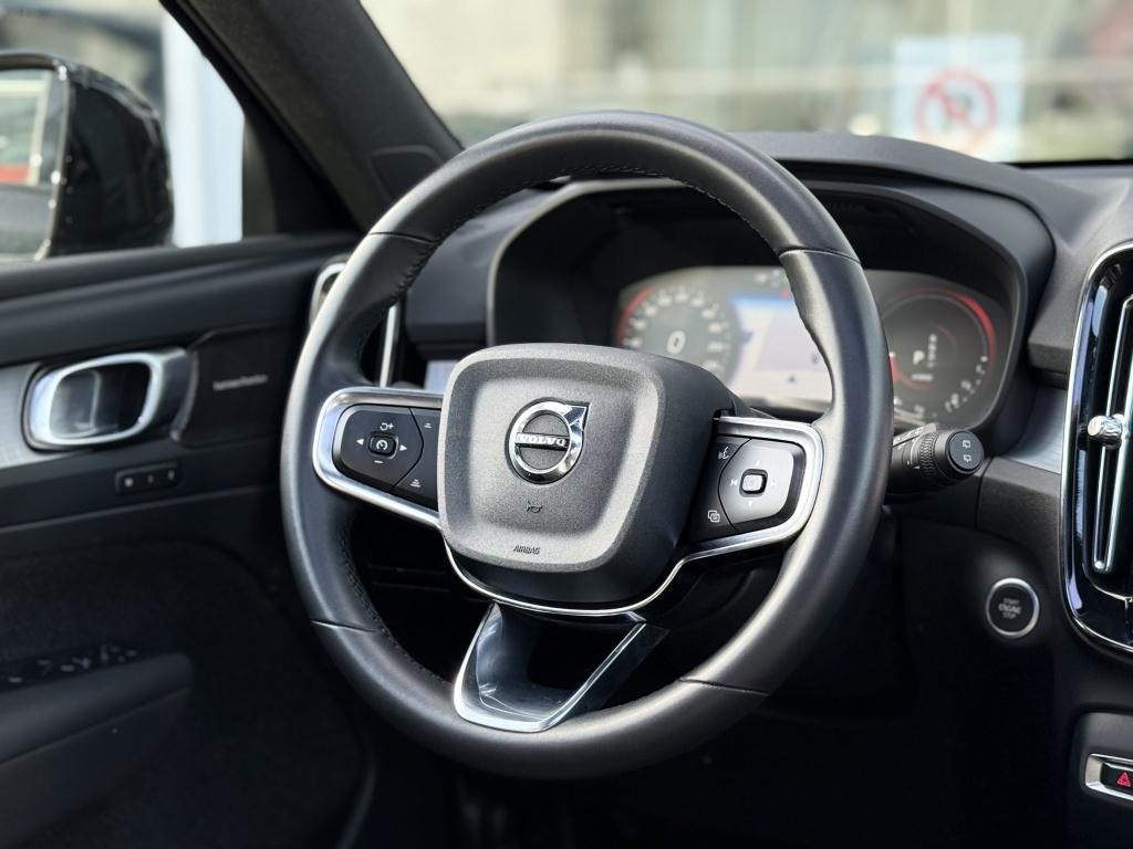 Volvo XC40 t4 211pk recharge plus dark| panodak| camera| h&k sound| elek.