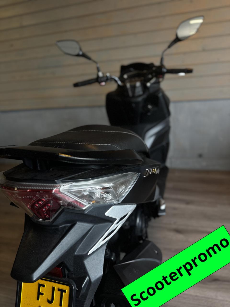 SYM JET (geel kenteken)