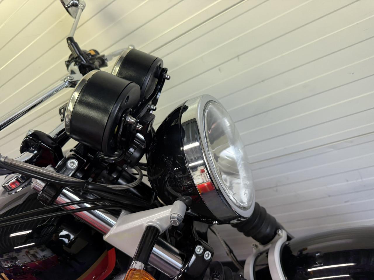 Jonge en nette Royal Enfield Interceptor 650 slechts 2300km!