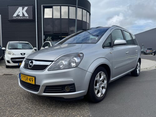 Opel Zafira 1.8 Essentia / NWE Distri / APK / Full option / Trekhaak