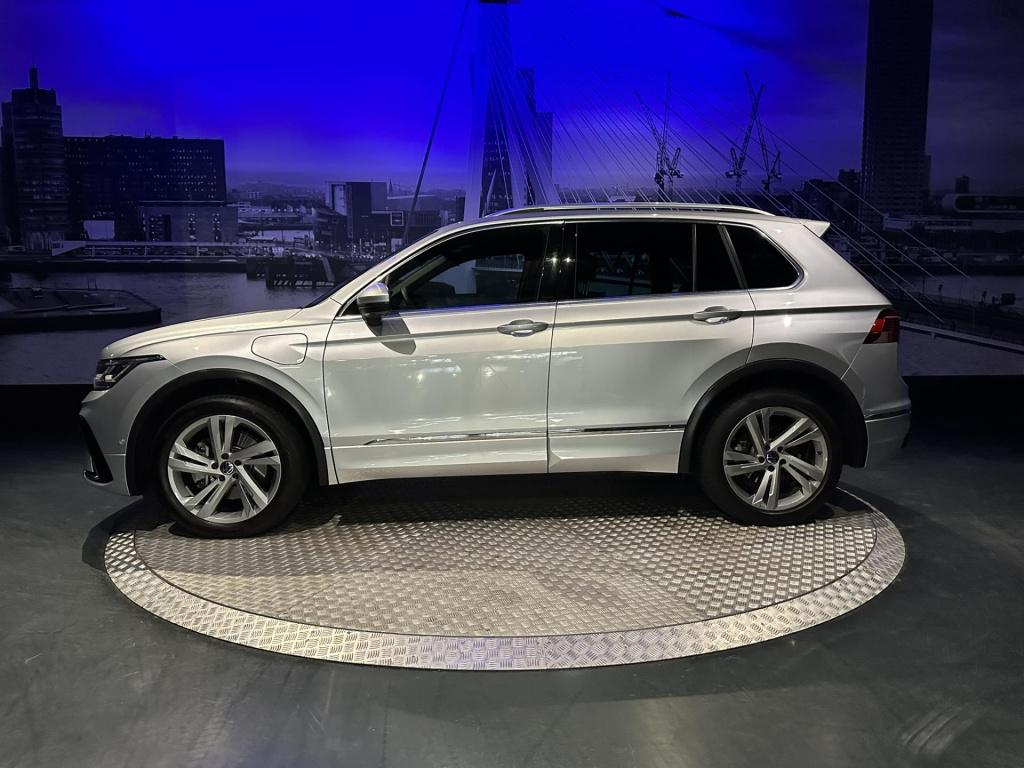 Volkswagen Tiguan 1.4 tsi ehybrid r-line business+ *pano*memory*sfeerverlic