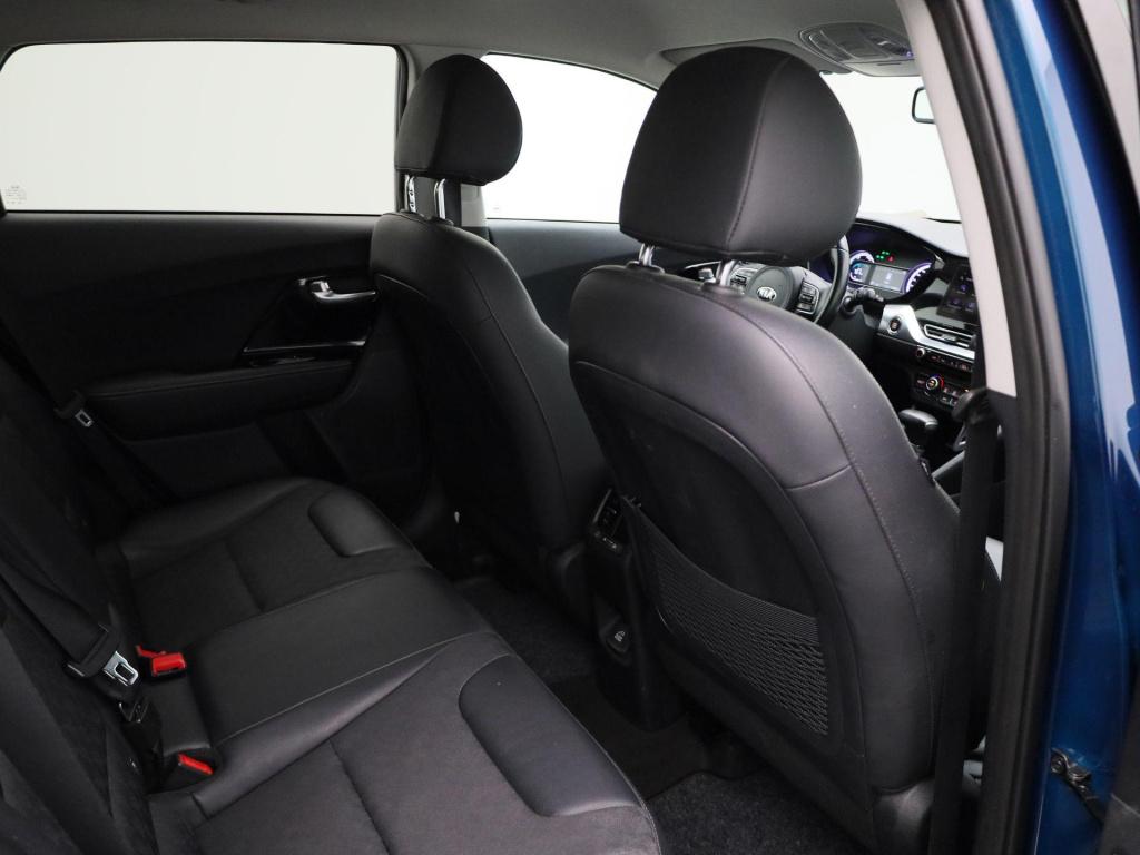 Kia Niro more 1.6 gdi phev 6dct | automaat | parkeer sensoren | trekhaak  |