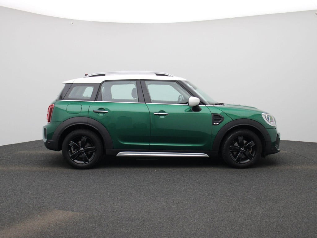 Mini Countryman 1.5 cooper business edition | automaat | lage km stand | ac
