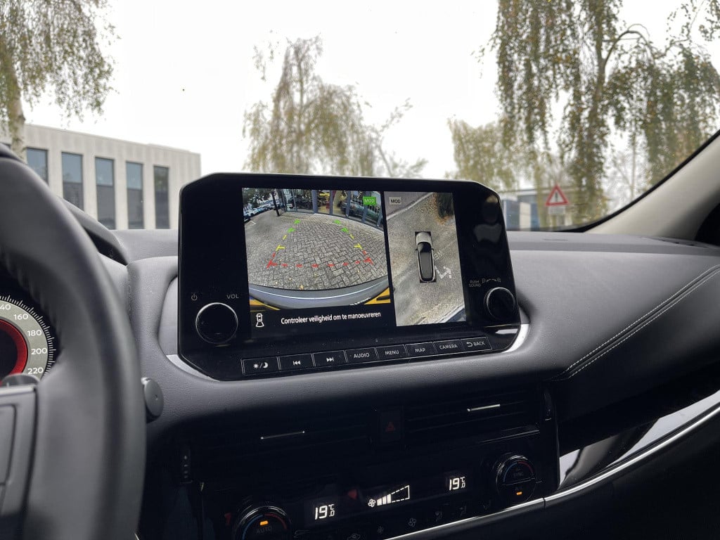 Nissan Qashqai 1.3 mhev xtronic premiere edition | panoramadak | head-up di