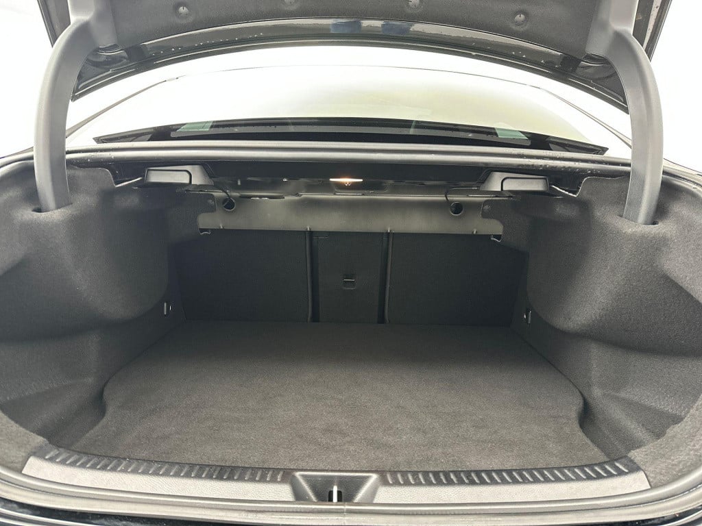Mercedes-Benz A-Klasse 250 e amg line | automaat | lage km stand! | apple c