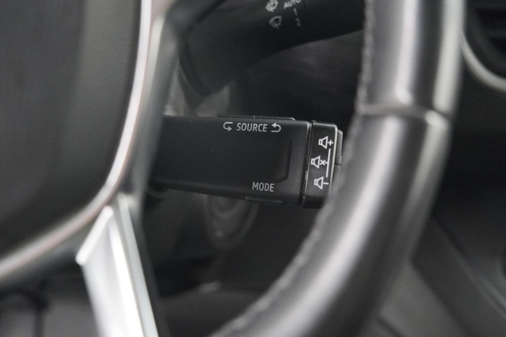 Renault Trafic 2.0 dci 110 t30 l2h1 work edition | trekhaak | camera | navi