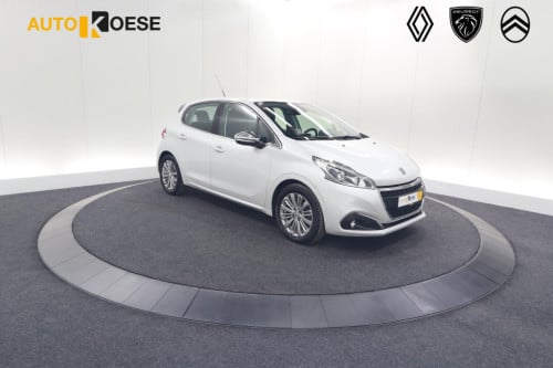 Peugeot 208 puretech 82 blue lease executive | parkeersensoren | navigatie 
