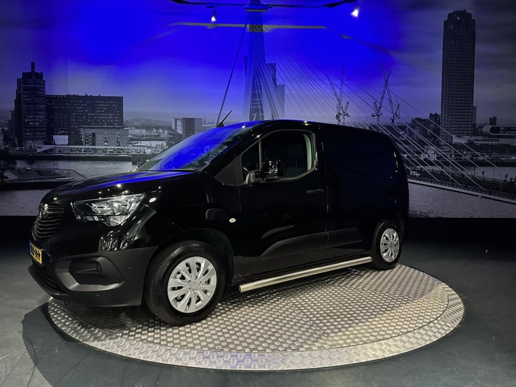 Opel Combo 1.5d l1h1 edition *navi*appconnect*camera*