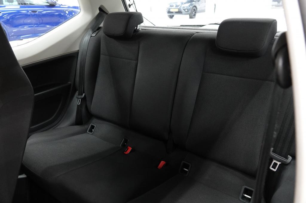 Volkswagen UP! 1.0 | bluetooth | lane assist | airco |