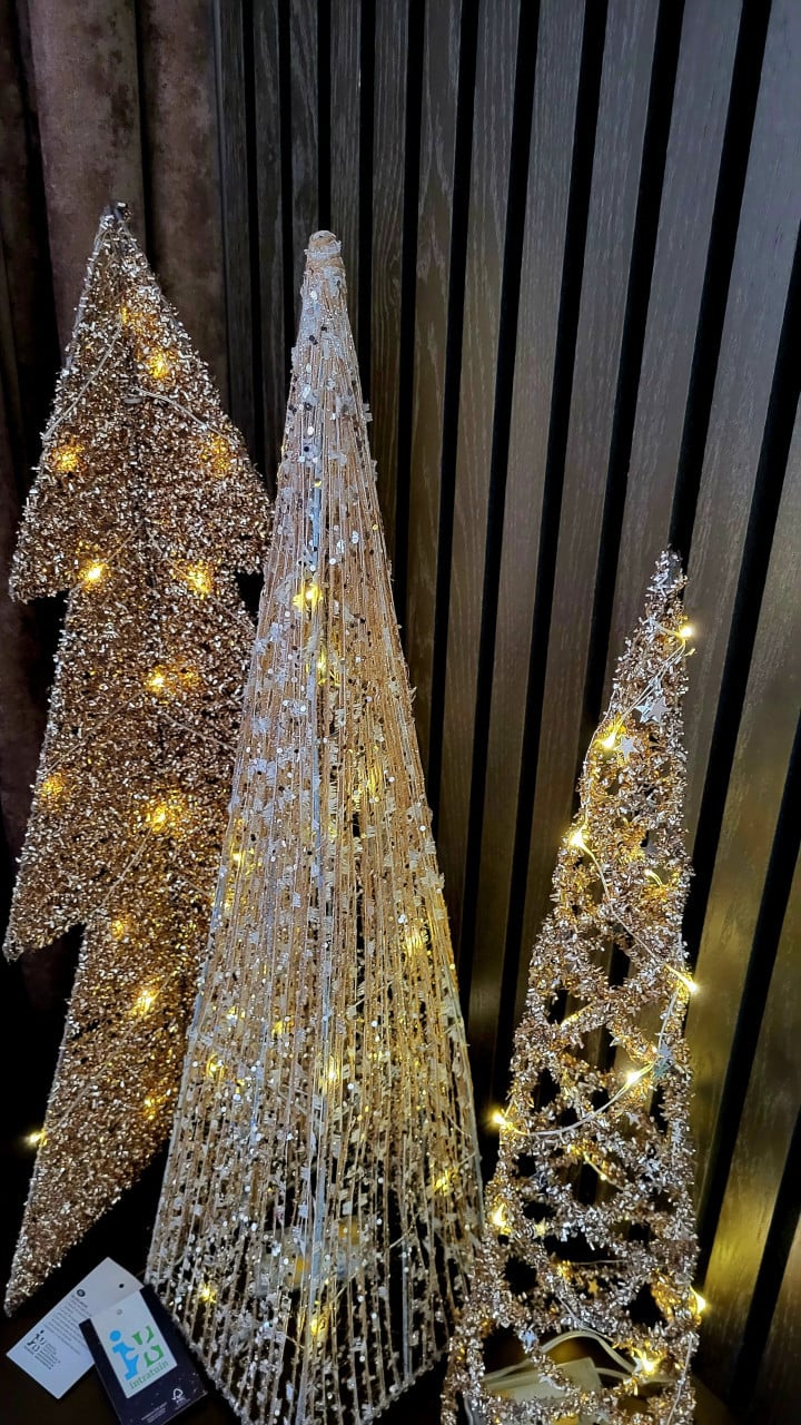 3 stuks Kerstpiramide met led-piramide