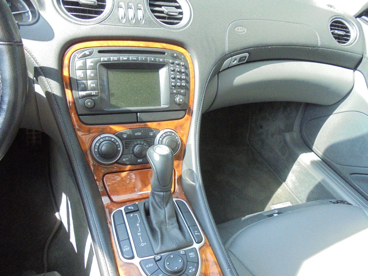 SL 500 in Nieuwstaat bouwjaar 2003 slechts 56.205!!! Kilometer op de teller
