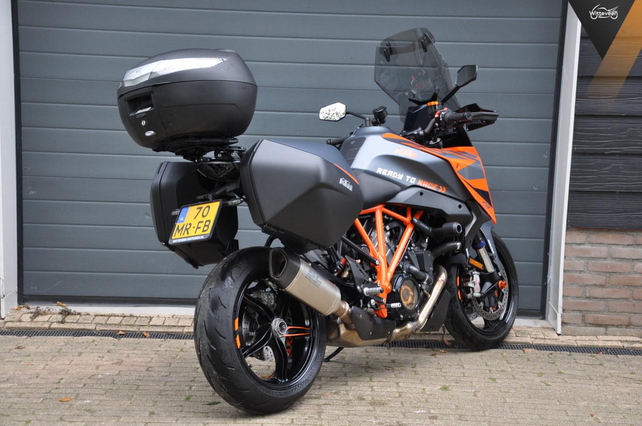 KTM 1290 SuperDuke GT