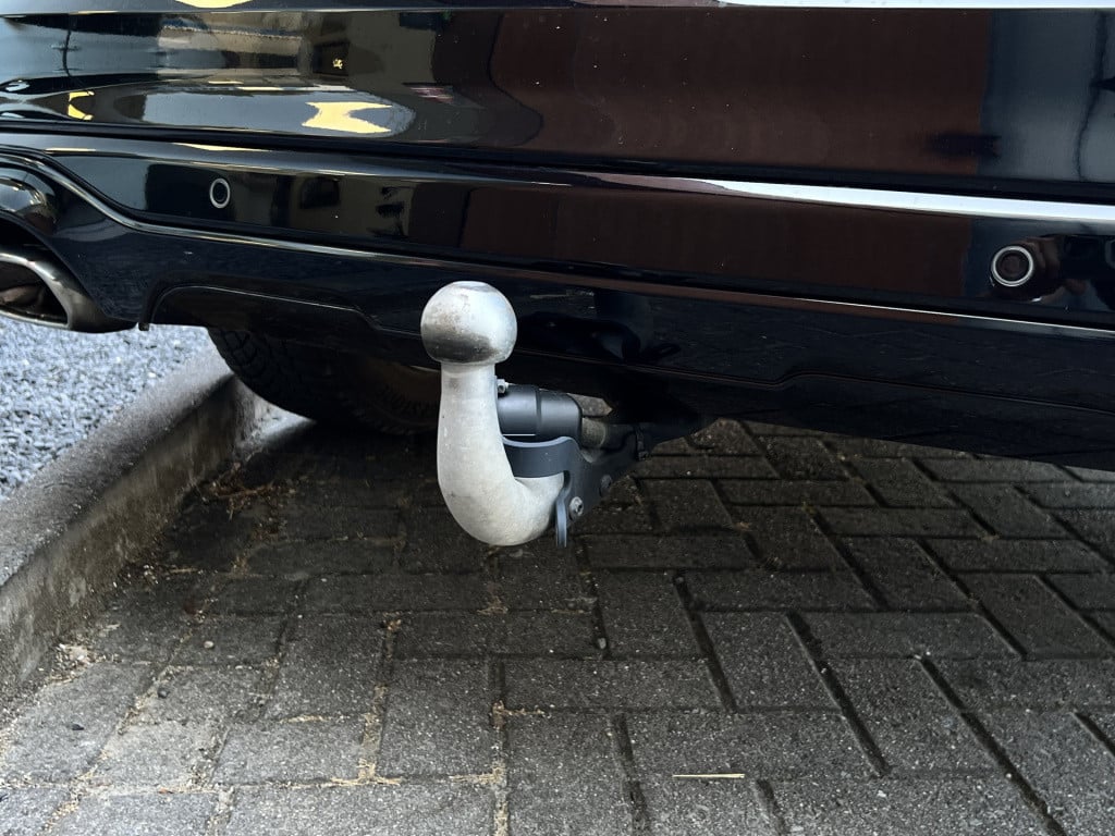Ford Kuga 2.5 phev st-line x | camera | trekhaak | stoel/ stuur verwarming 