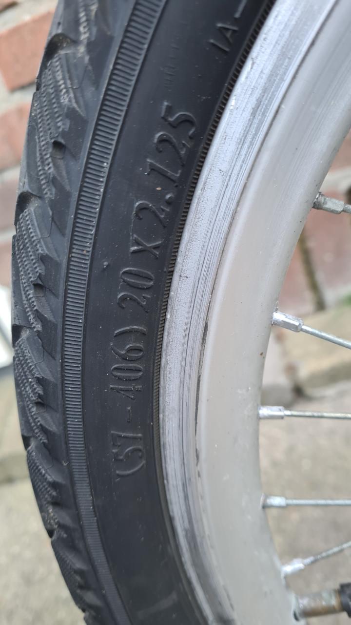 In goed staat en goed werkend MEZEG step- 20 en 16 inch