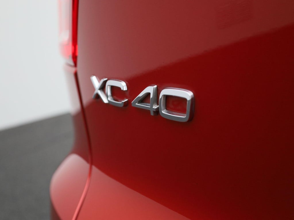 Volvo XC40 1.5 t5 recharge inscription expression | navigatie | camera | cl
