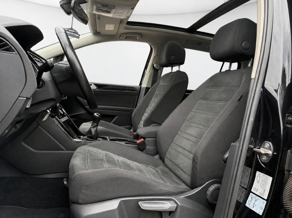 Volkswagen Touran 1.2 tsi highline