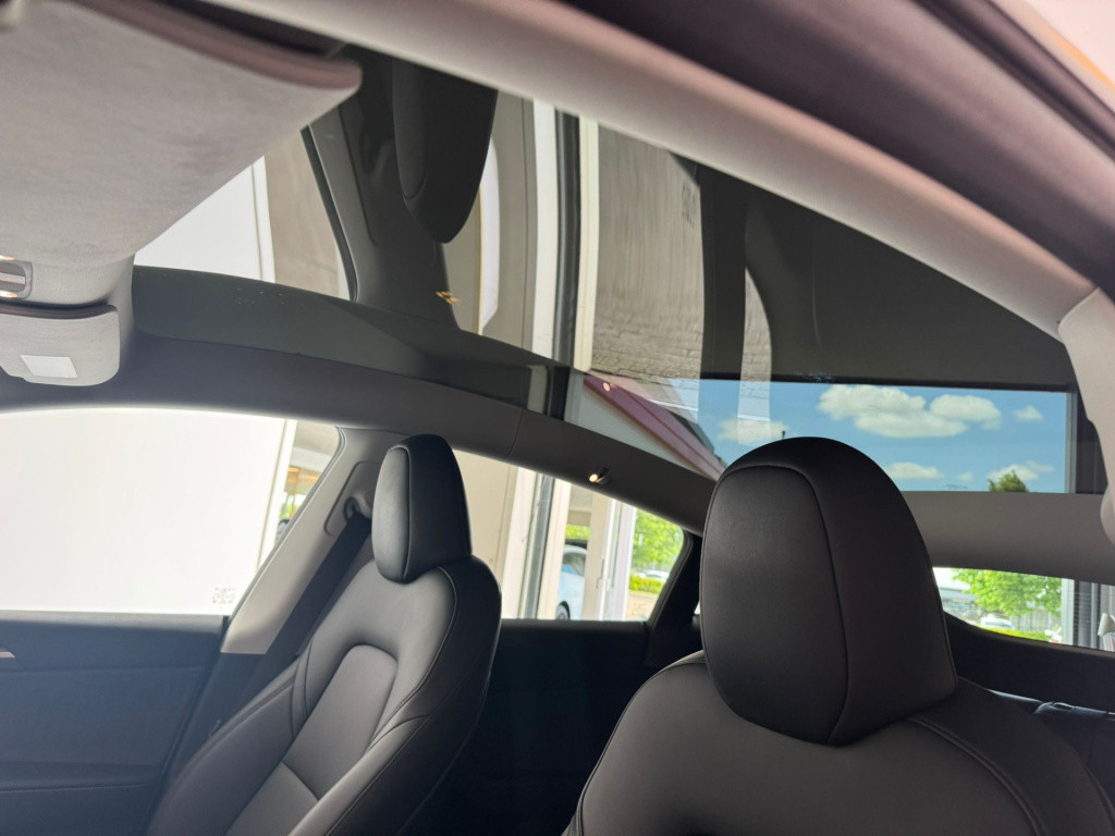 Tesla Model Y rwd 58 kwh