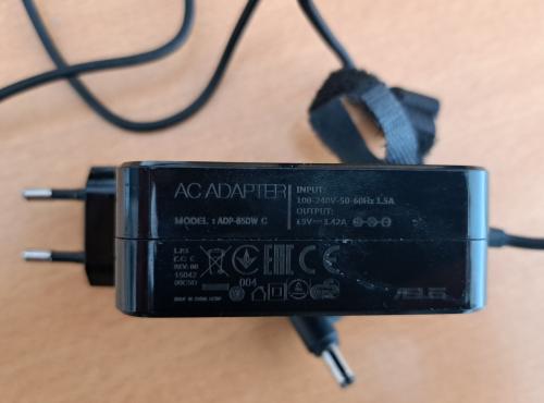 ASUS AC-ADAPTER - Model ADP-65DW C - 19V - 3,42A