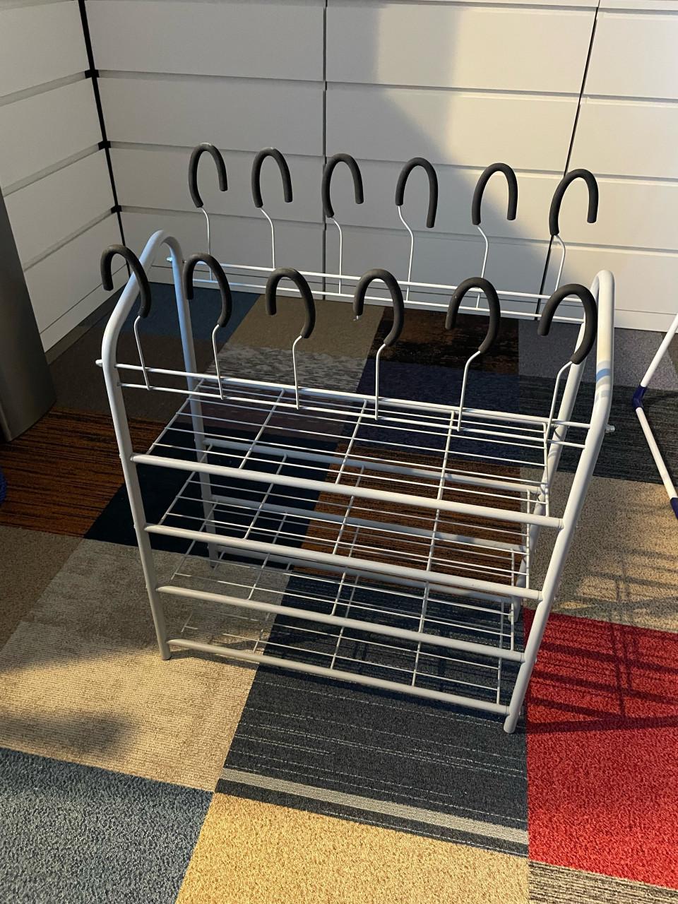 4 schoenenrekken divers
