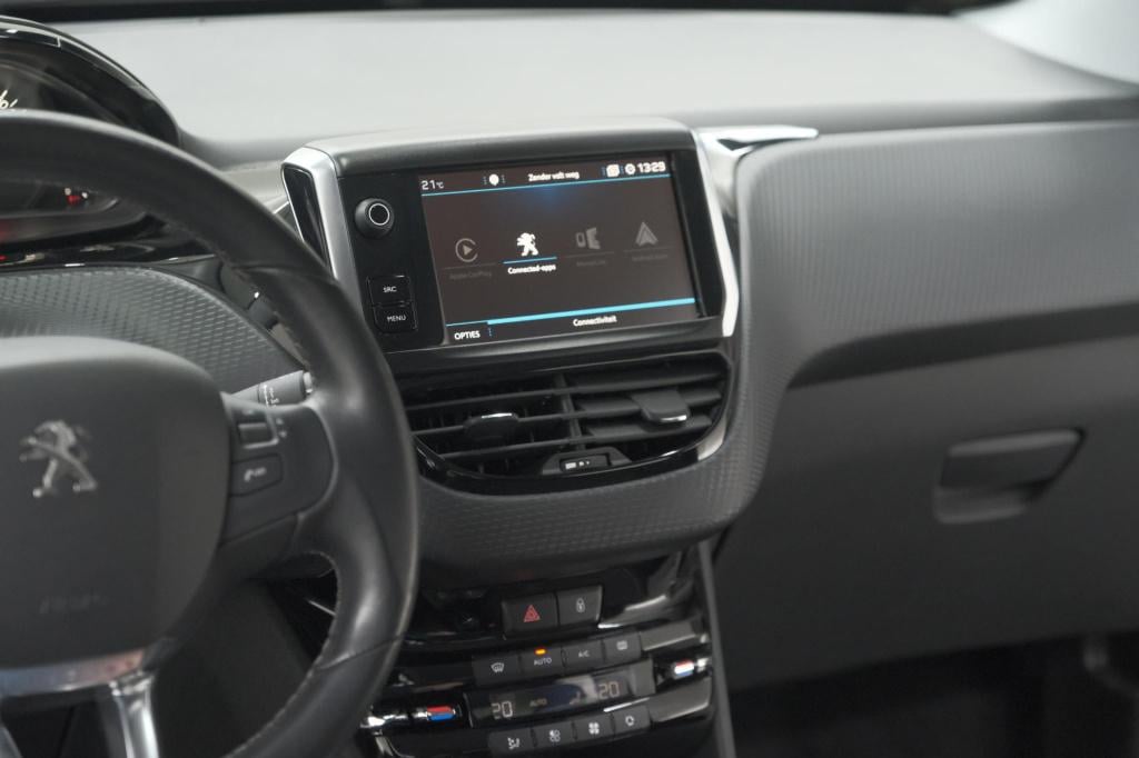 Peugeot 208 puretech 100 eat6 allure | panoramadak | camera | navigatie