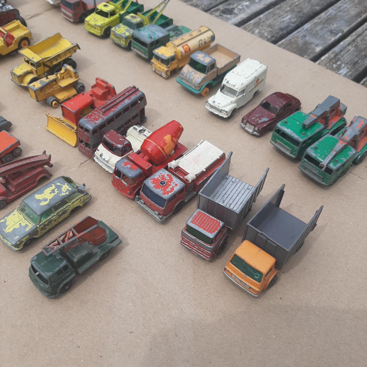 Diverse oude bespeelde  lesney modellen