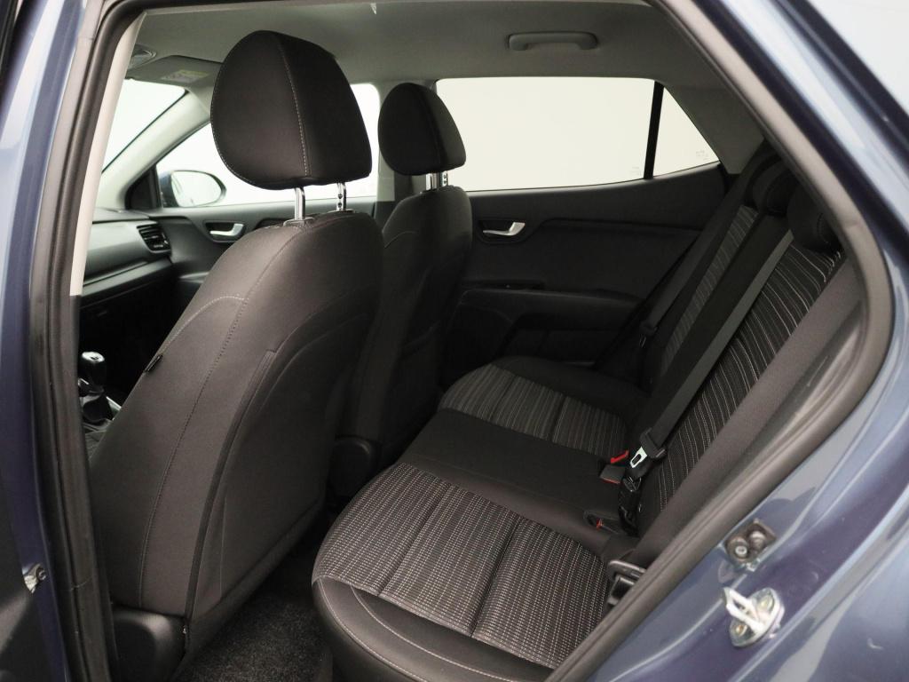 Kia Stonic 1.0 t-gdi mhev dynamicline | lmv | navigatie | parkeer sensoren 