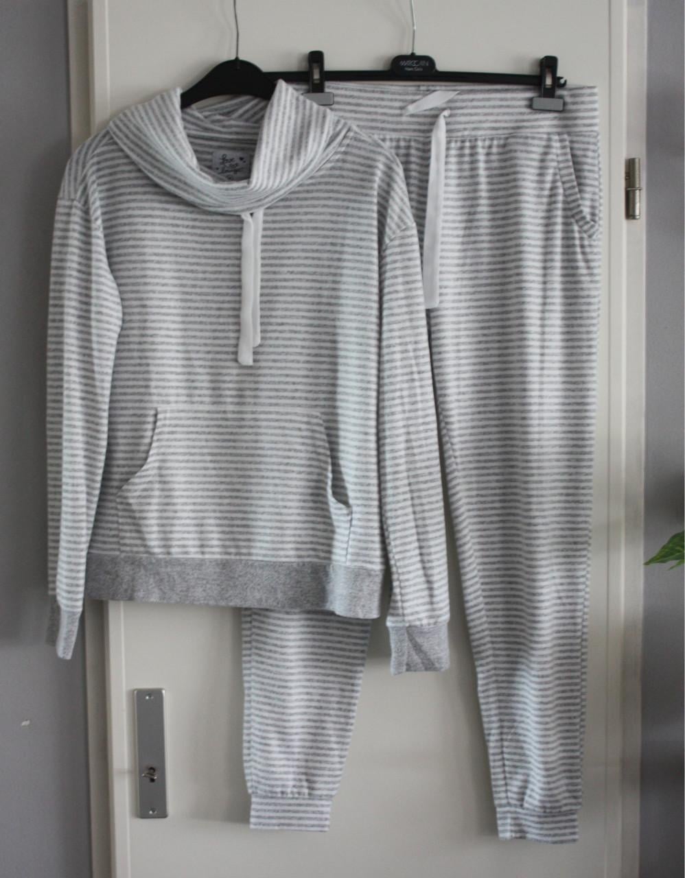 Wit grijs gestreept set